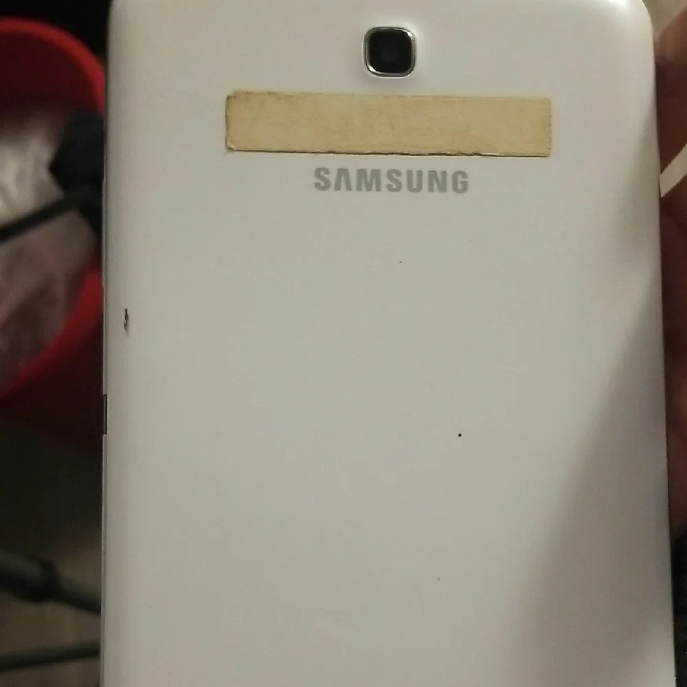 Samsung Tablet in White